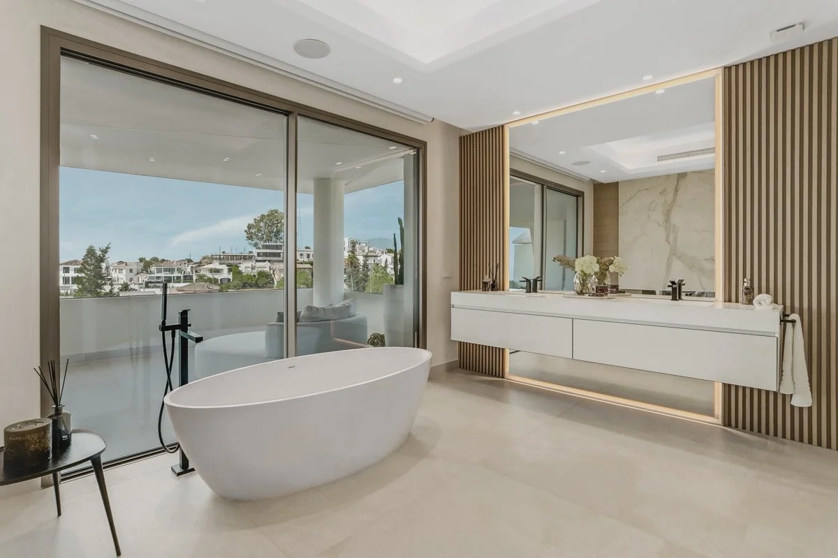 21_LSH_CelesteFive_LowRes_September 02, 2023.jpg