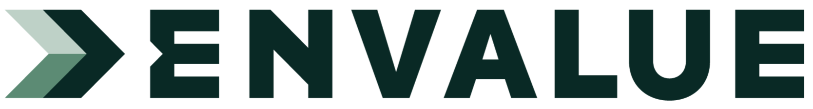 Logo met de tekst 'ENVALUE' en een groen pijlpictogram.