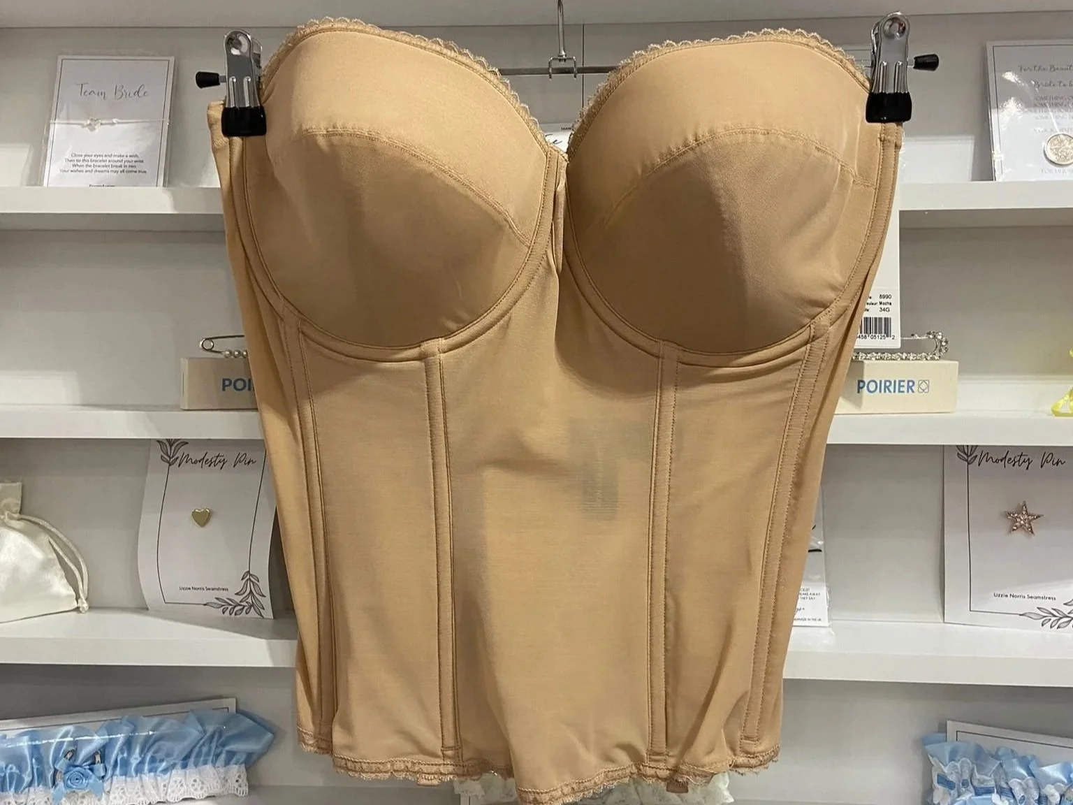 Nude Basques