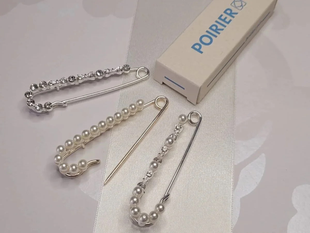Bustle pins