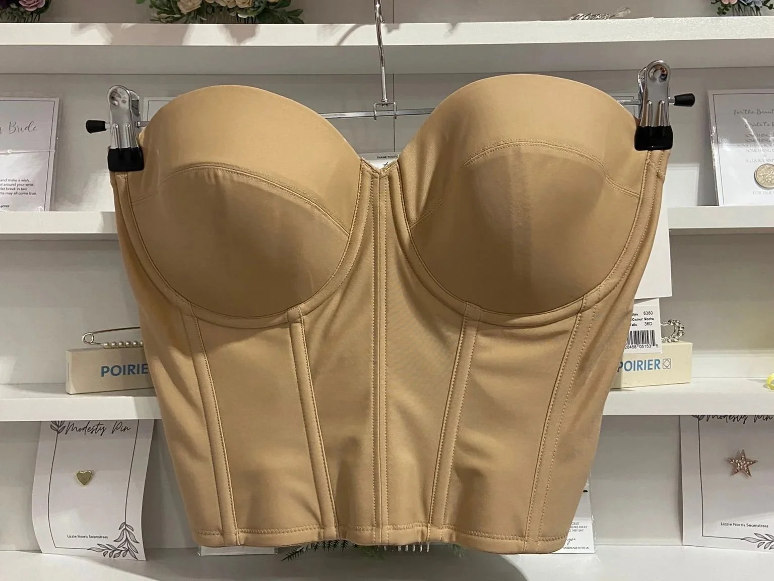 Nude basques