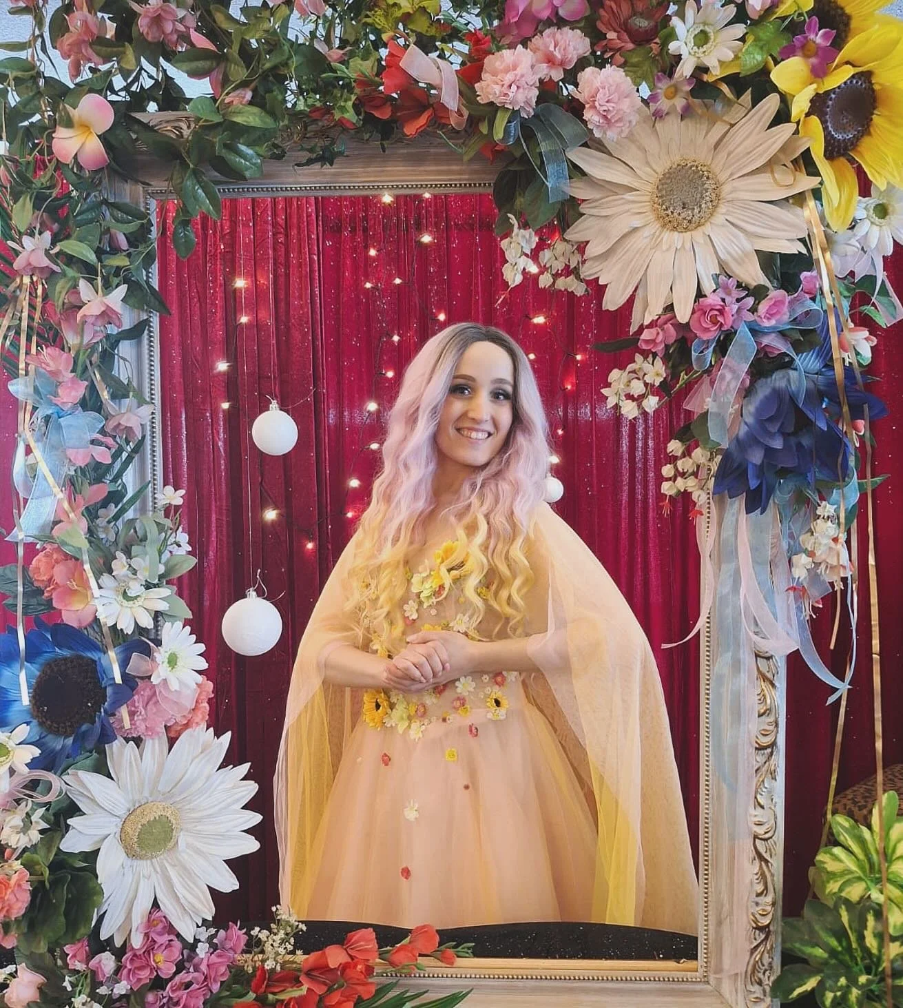 Kiitos @neulansilma10 Lady Day! Olipa monia mukavia kohtaamisia ✨💖 Prinsessa Violasta oli aivan mahtavaa tutustua uusiin yst&auml;viin! N&auml;hd&auml;&auml;n taas seuraavalla kerralla! 🌸

P.S On ihanaa n&auml;hd&auml; yhteisi&auml; muistoja! Voit 