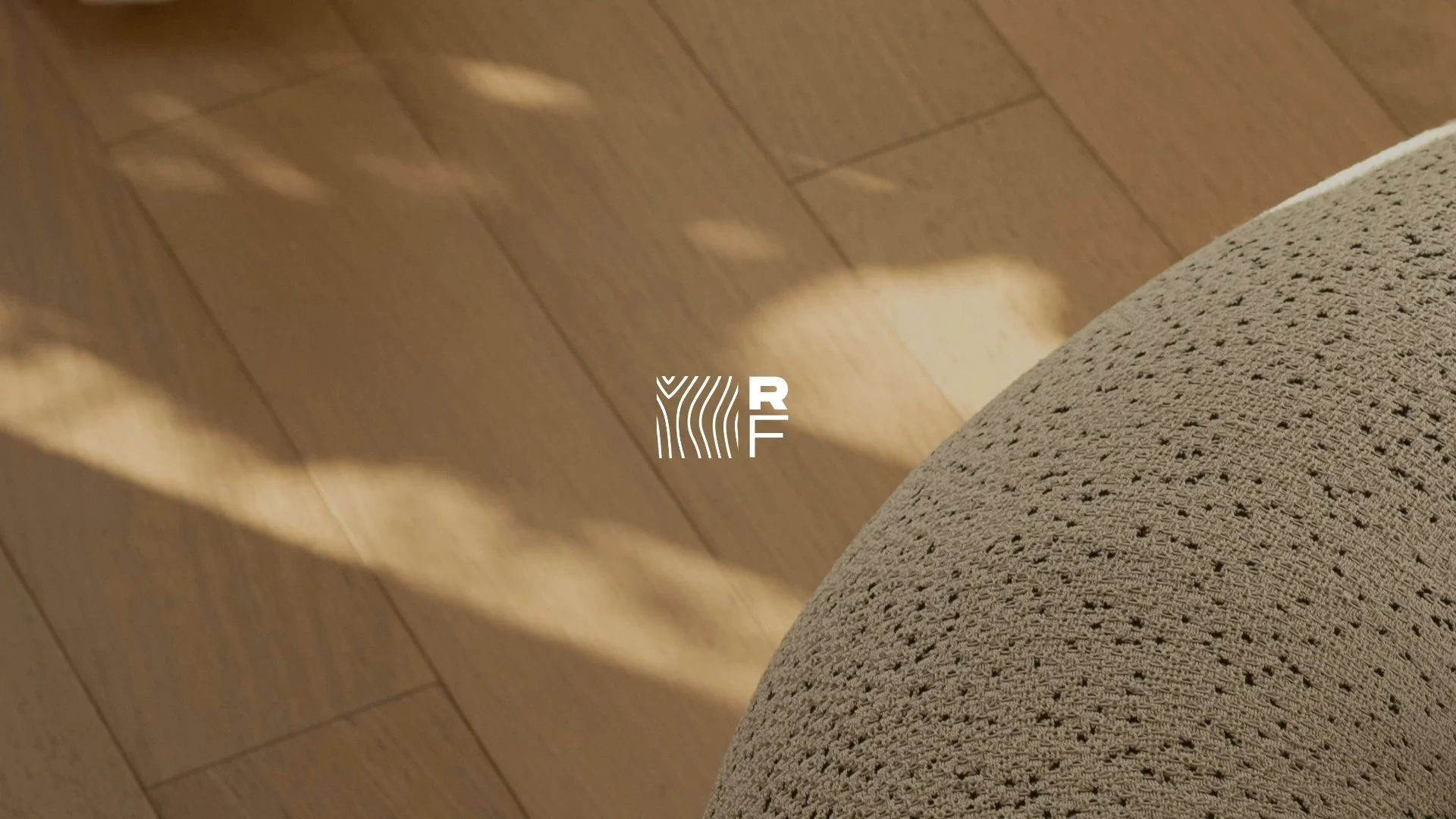 Display Brand  Roarin Floors (1).jpg
