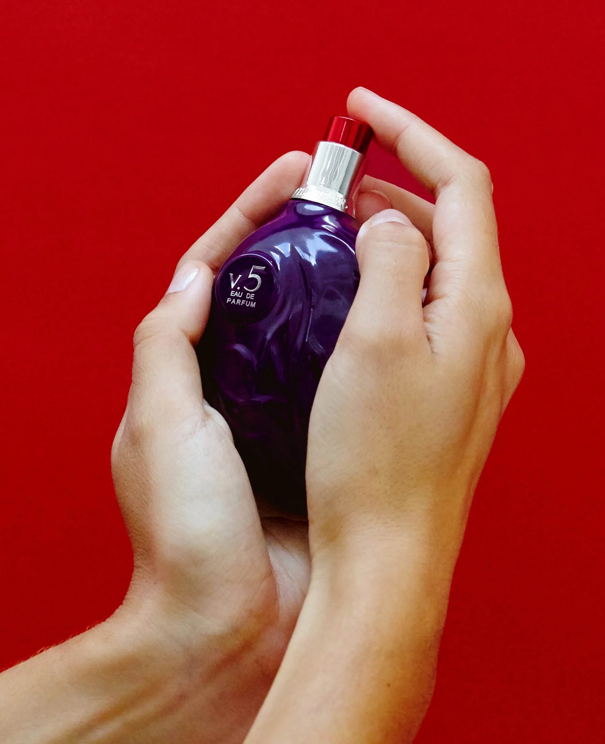 Season 8 • Episode 9: Correspondence Special – Finding Your Favourite New Fragrances