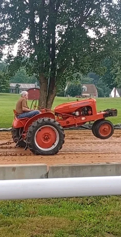 Antique tractor pull in Schaefferstown, PA