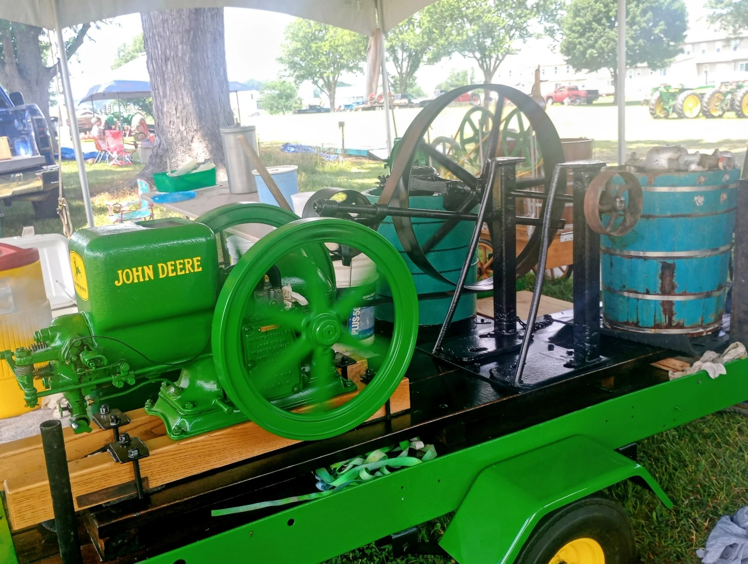 Hit N Miss engine making ice cream, Antique Tractor Pull, Schaefferstown, PA