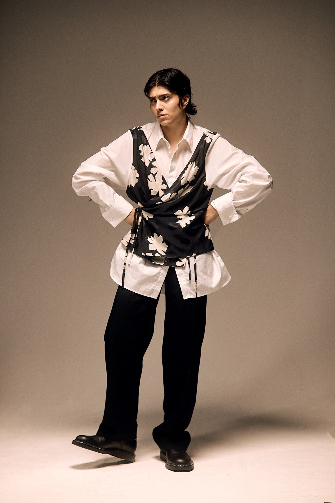 RAKISH GENT3582 1.jpg