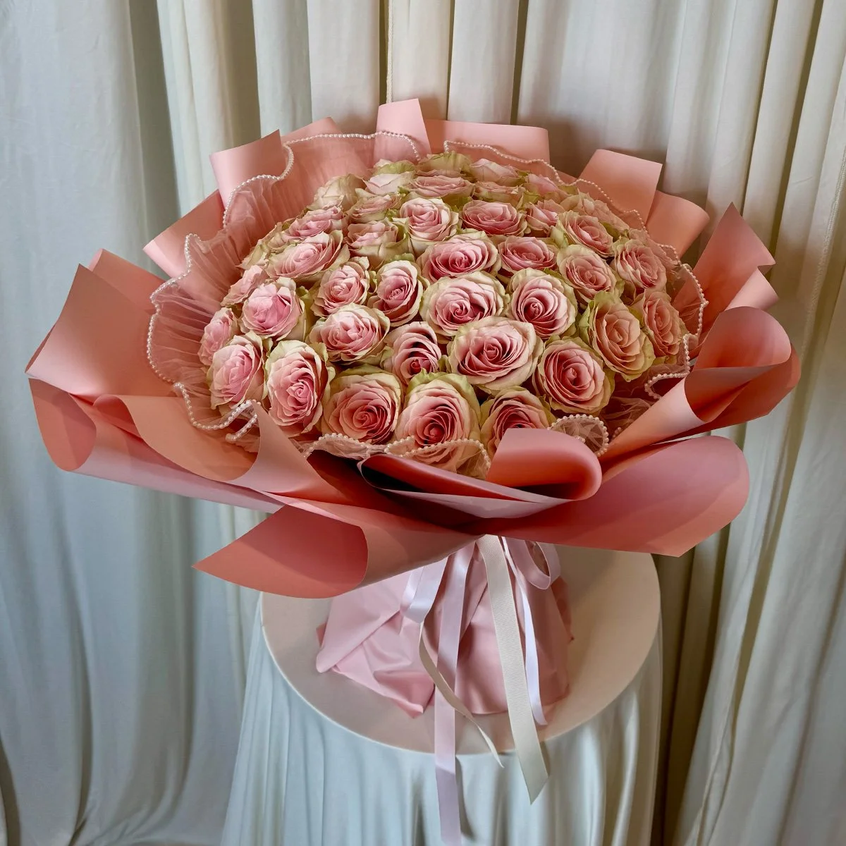 Solo Rosas - Roses Only Wrapped Bouquet