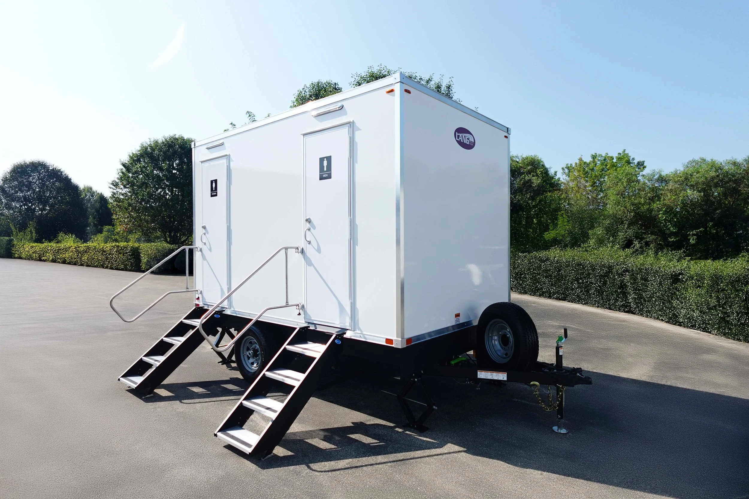 Eco4-Com-Mobile-Restroom-Rental-Exterior3.jpg