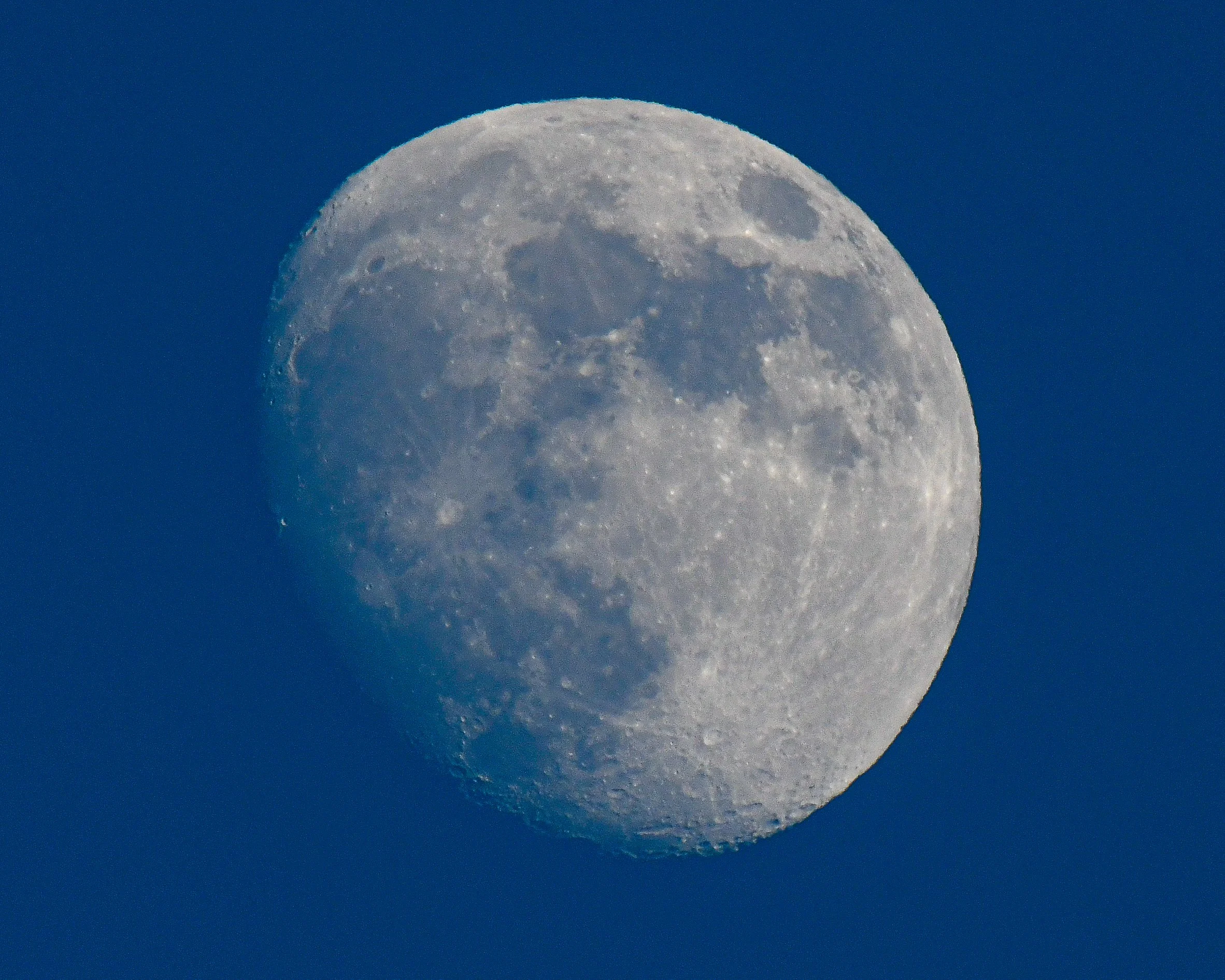 Moon - 11 12 24 - 5529