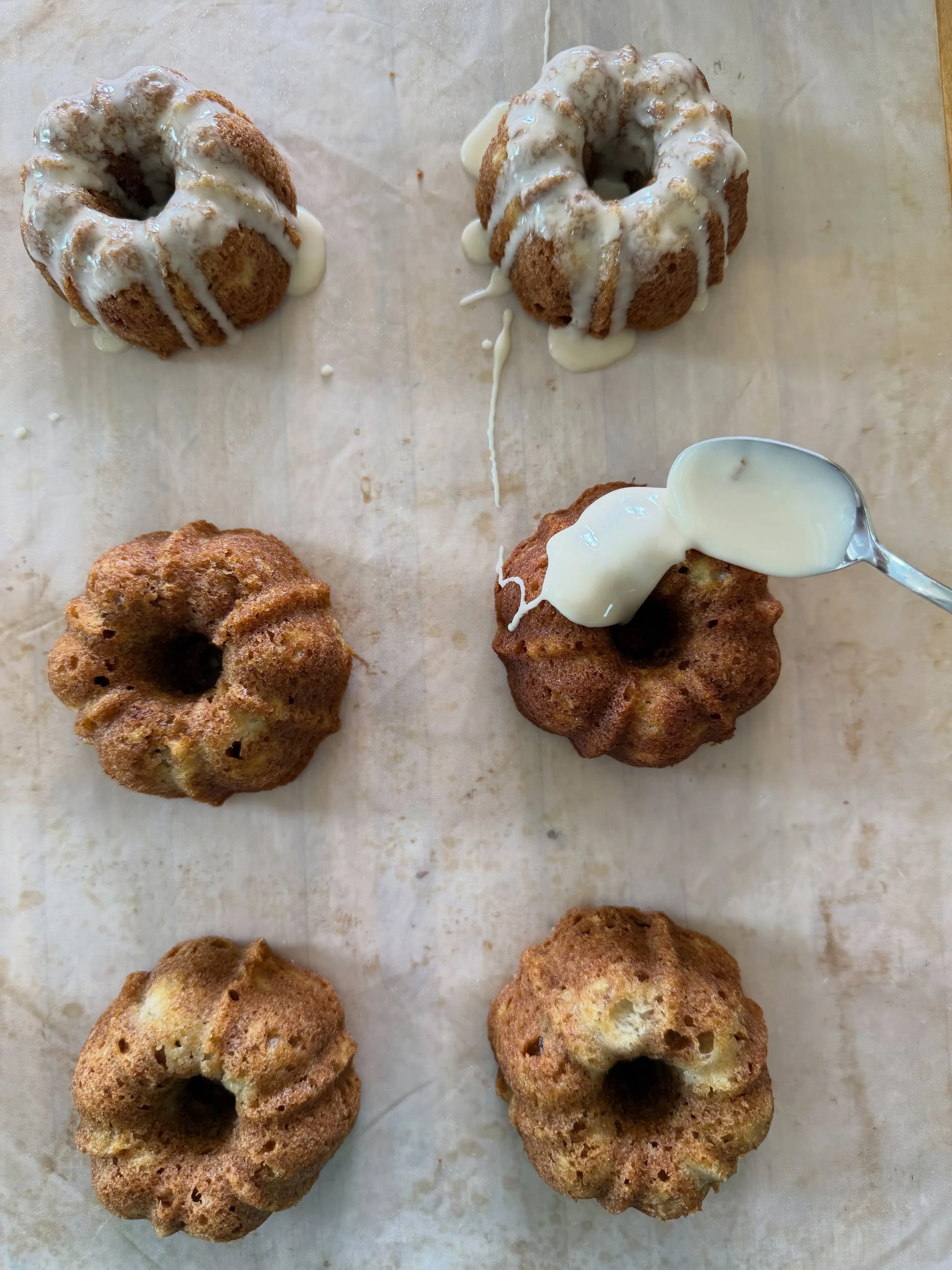 There&rsquo;s something magical about glazin up these baby banana bundts ✨ Swipe to see the magic!