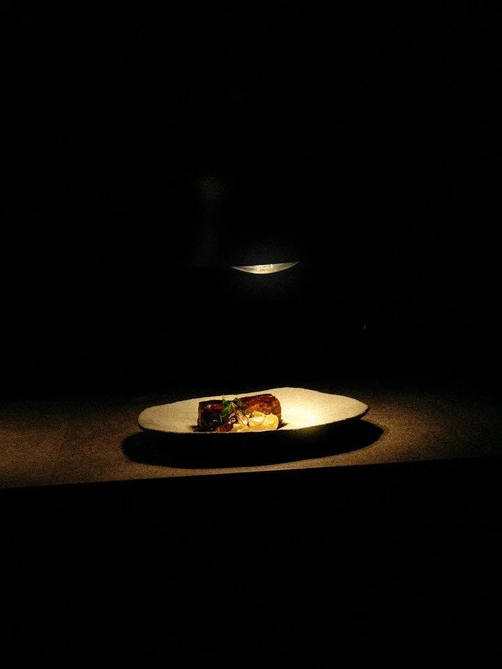 Una taula medirerr&agrave;nia. - 

.

.

.

.

#mallorcaguide #designhotels #luxuryhotels #boutiquehotels #michelinguide

| spain Guide |  travel journal | travel photography | slow travel | slow living | film photographer | film photography