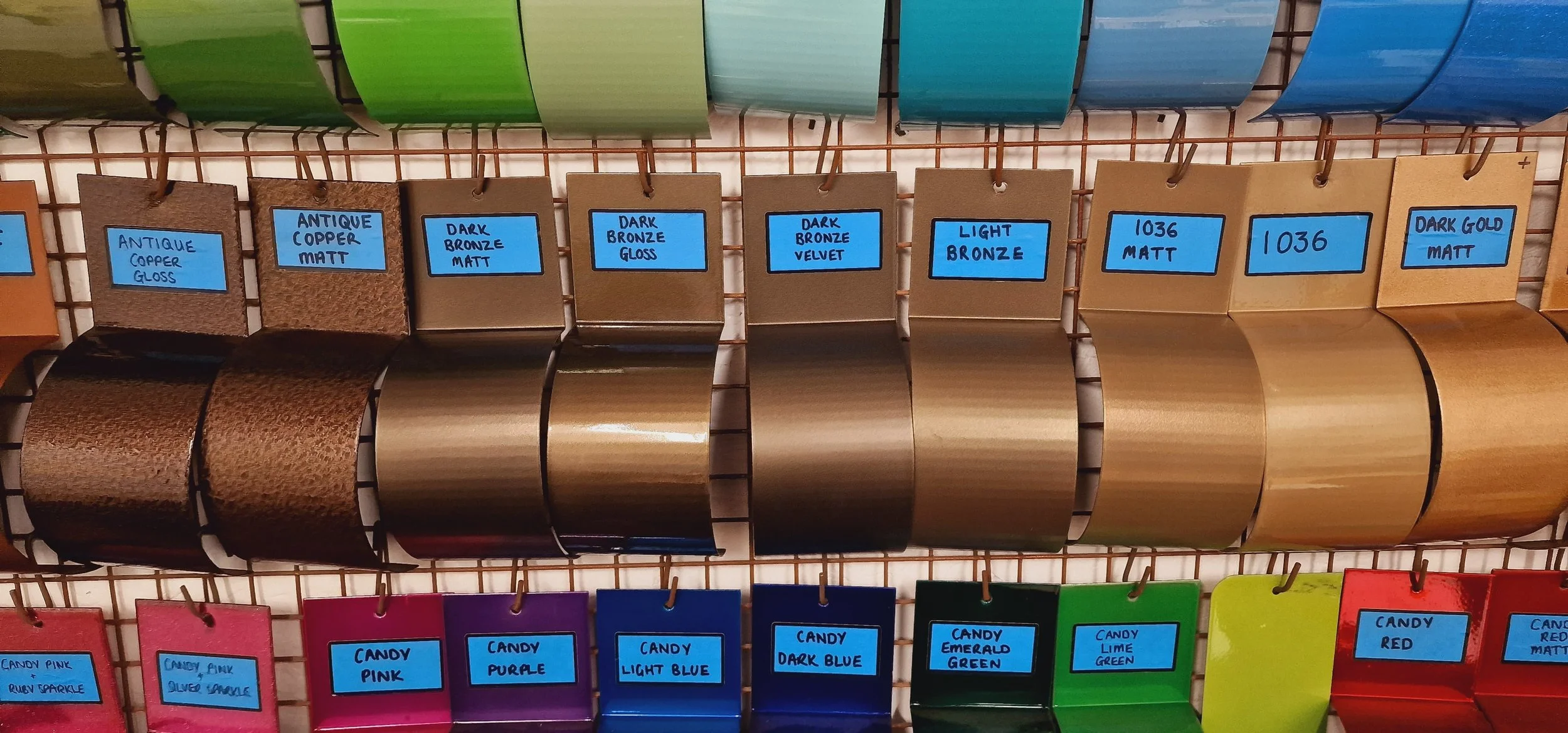 Gold and bronze sample playes