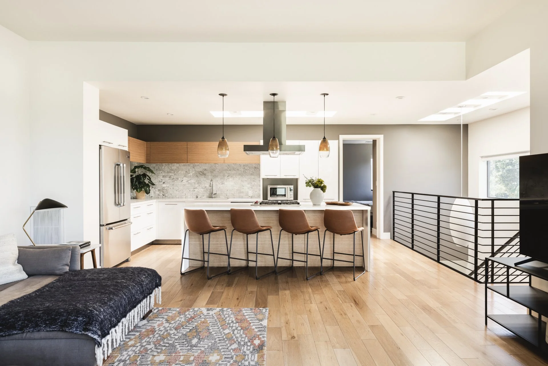 Aqua Vista Studio City_interiors_interior design13.jpg