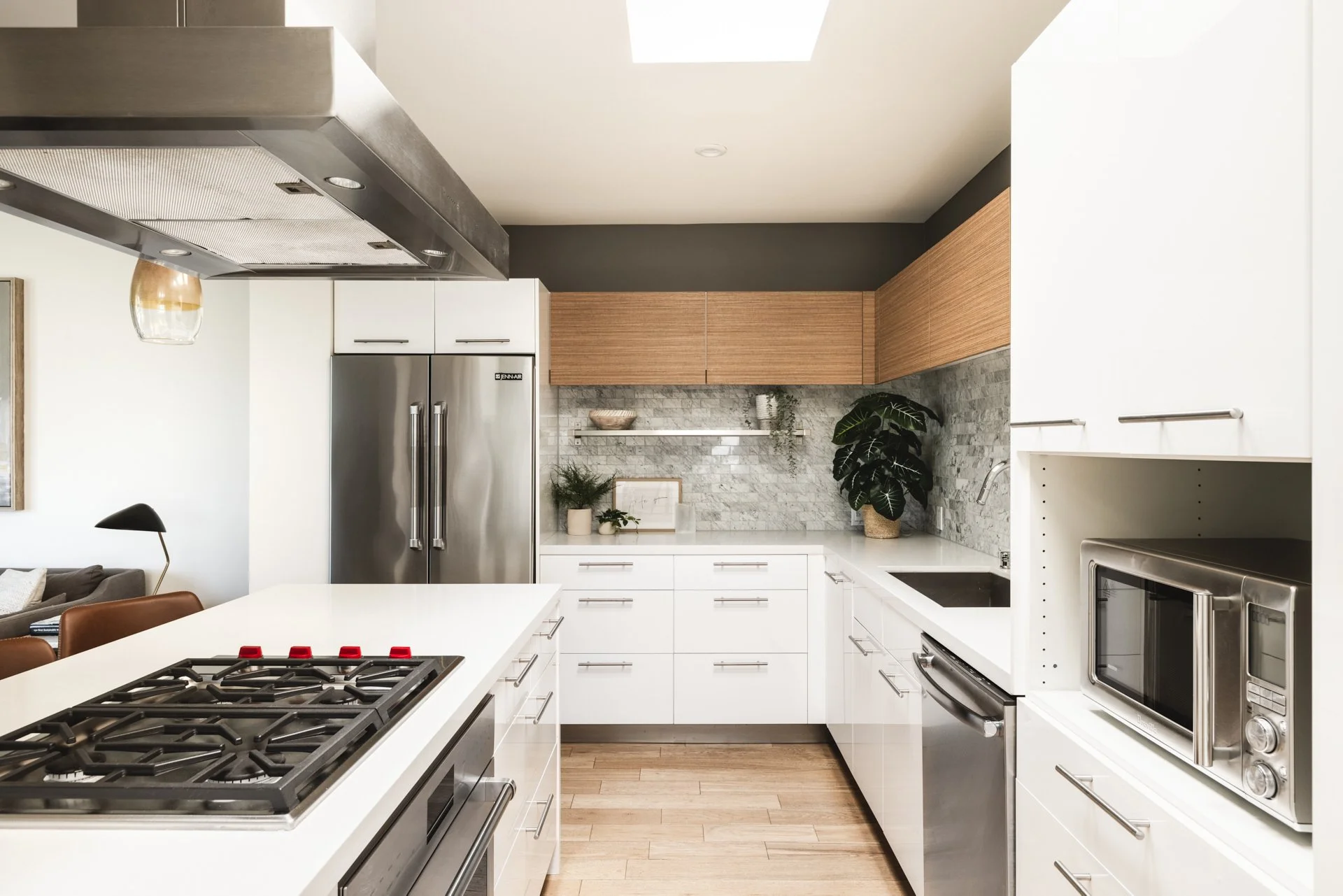 Aqua Vista Studio City_interiors_interior design15.jpg