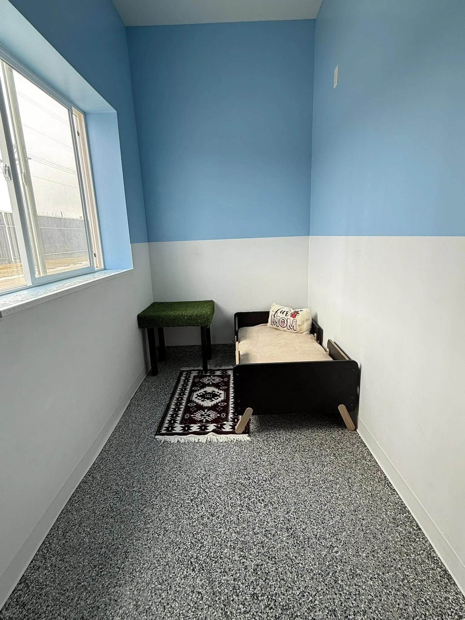 Luxury Suite
(Home Away From Home)