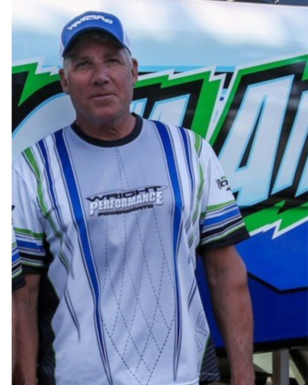 mom-aint-happy-super-stock-powerboat-race-action