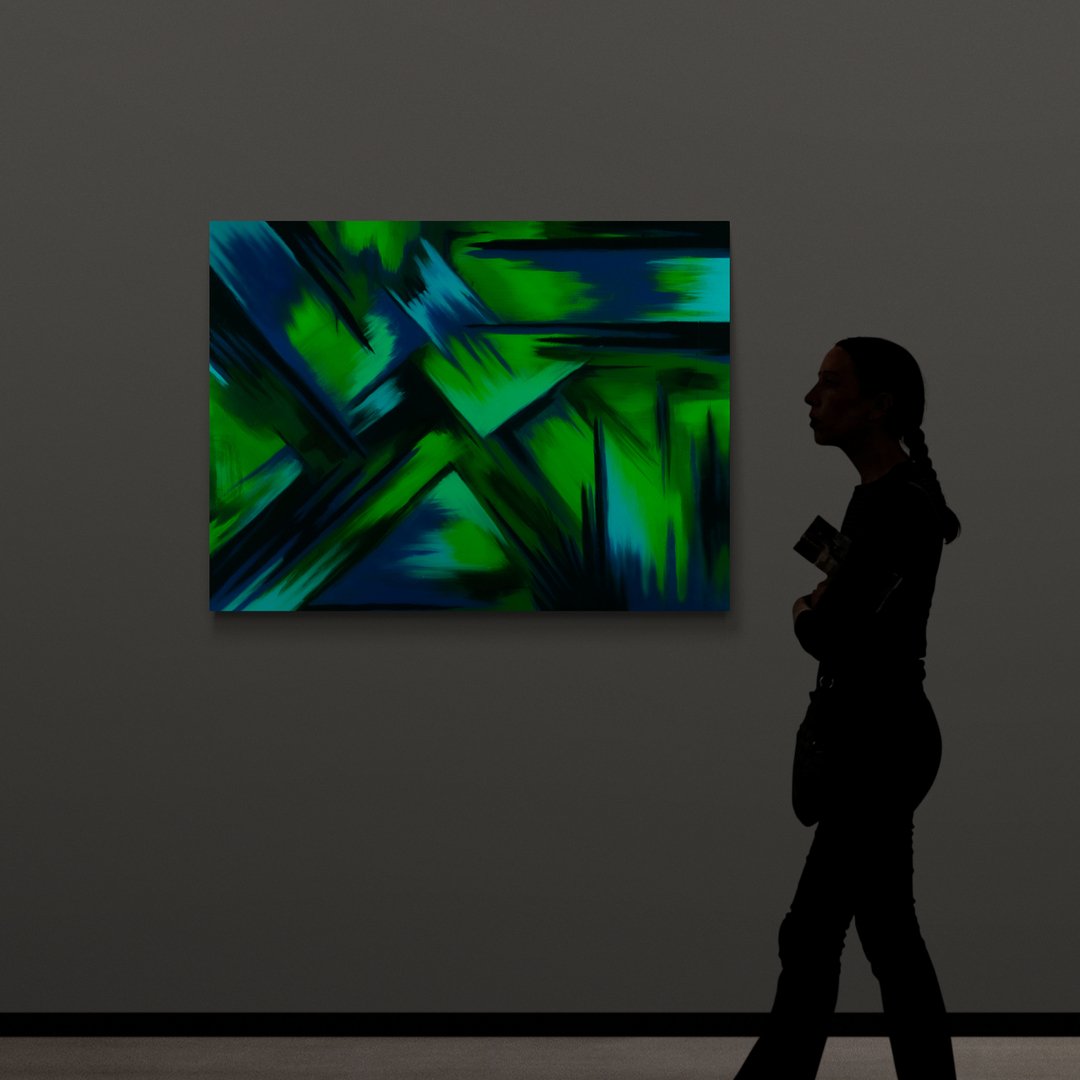 Woman_in_large_open_art_gallery (7).jpg