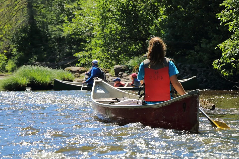 ACTIVITÉ_FAMILIALE_DESCENTE_DE_RIVIÈRE_EN_CANOT (31).jpg