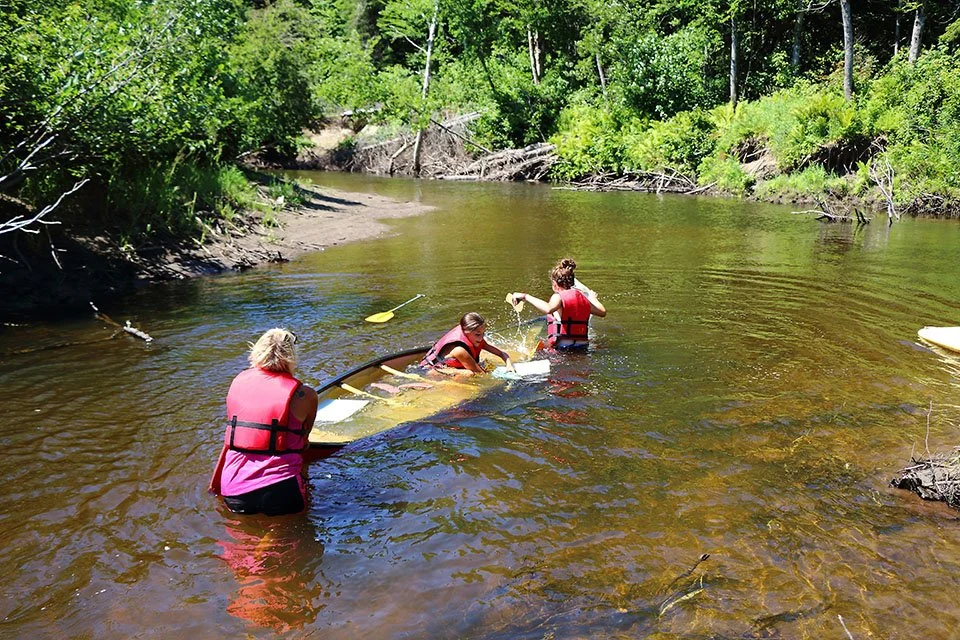 ACTIVITÉ_FAMILIALE_DESCENTE_DE_RIVIÈRE_EN_CANOT (34).jpg