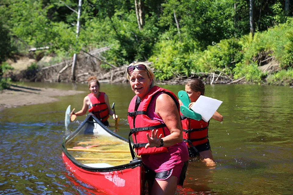 ACTIVITÉ_FAMILIALE_DESCENTE_DE_RIVIÈRE_EN_CANOT (37).jpg