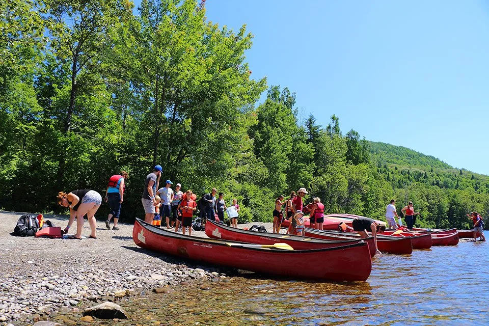 ACTIVITÉ_FAMILIALE_DESCENTE_DE_RIVIÈRE_EN_CANOT (50).jpg