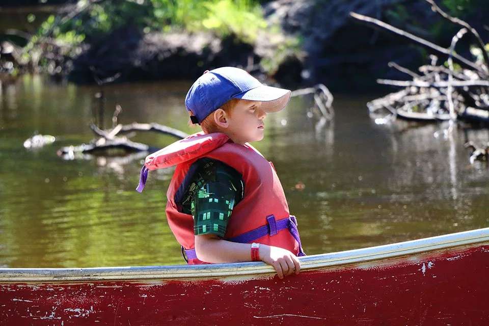 ACTIVITÉ_FAMILIALE_DESCENTE_DE_RIVIÈRE_EN_CANOT (43).jpg