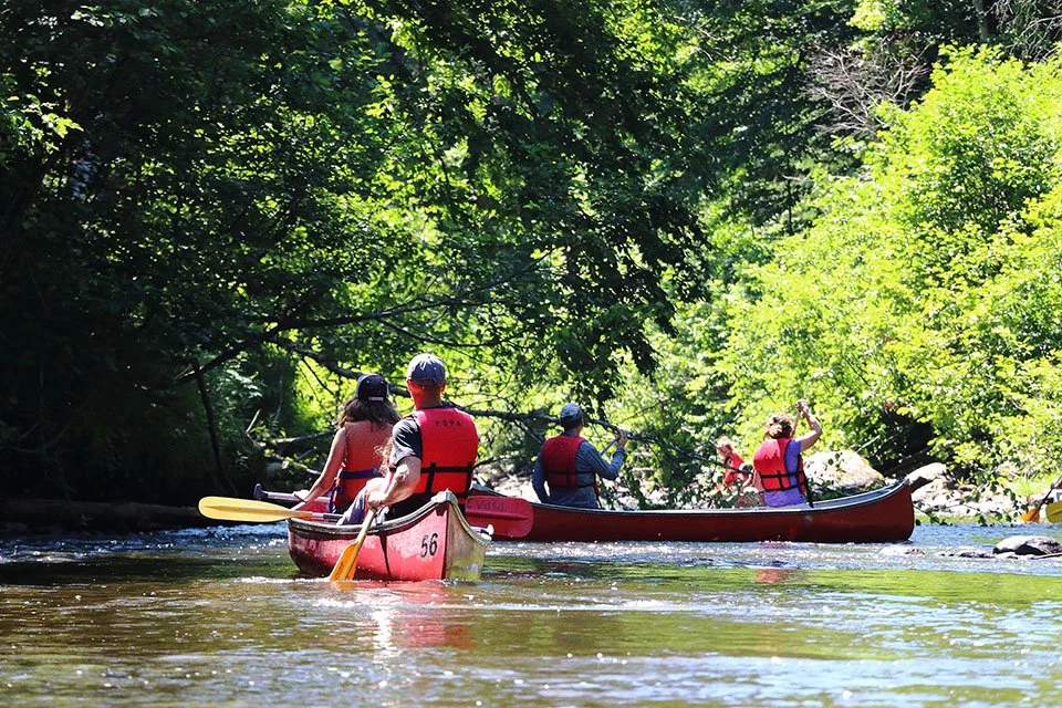 ACTIVITÉ_FAMILIALE_DESCENTE_DE_RIVIÈRE_EN_CANOT (29).jpg