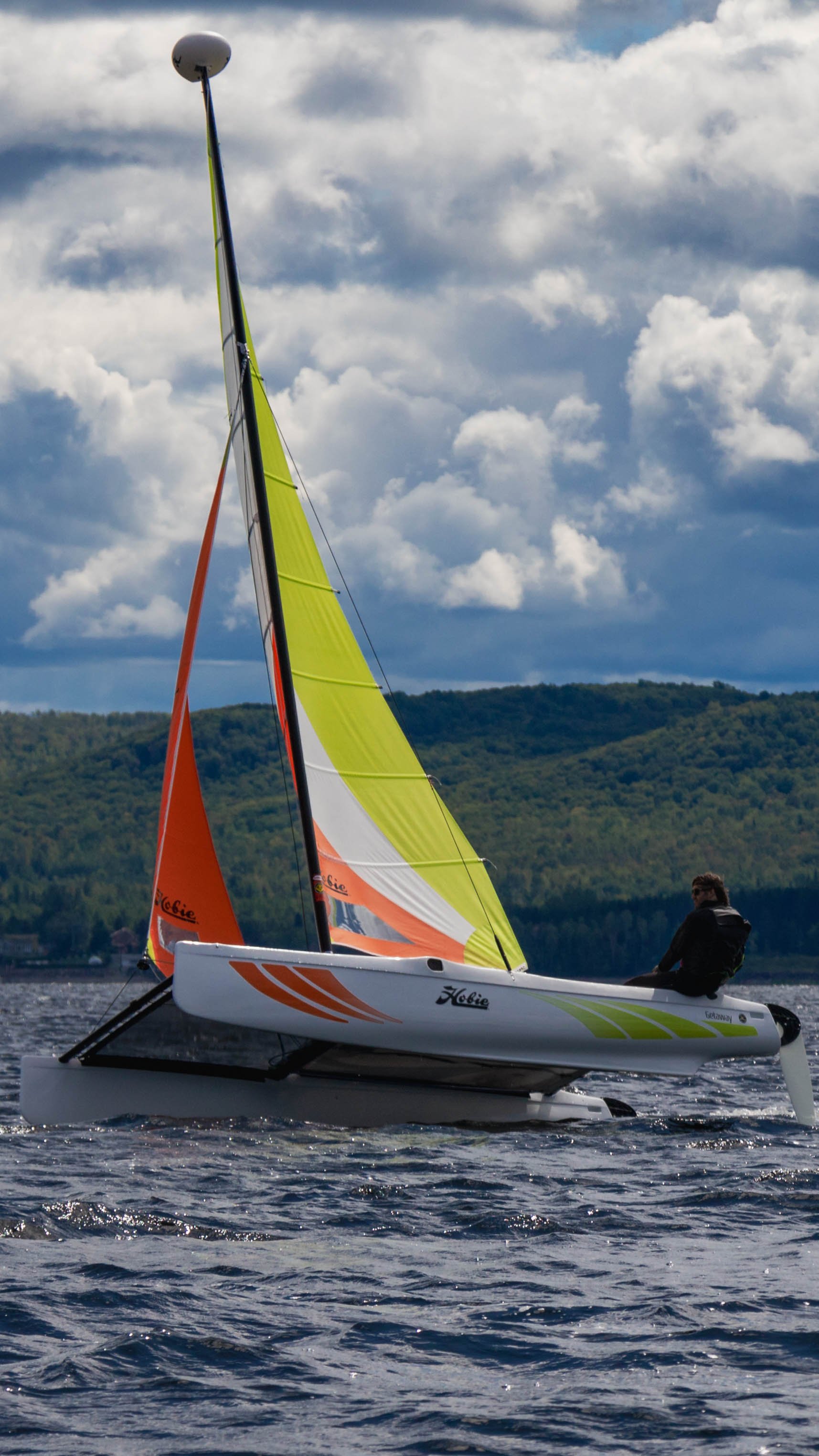 catamaran_vertical_16.9-8.jpg