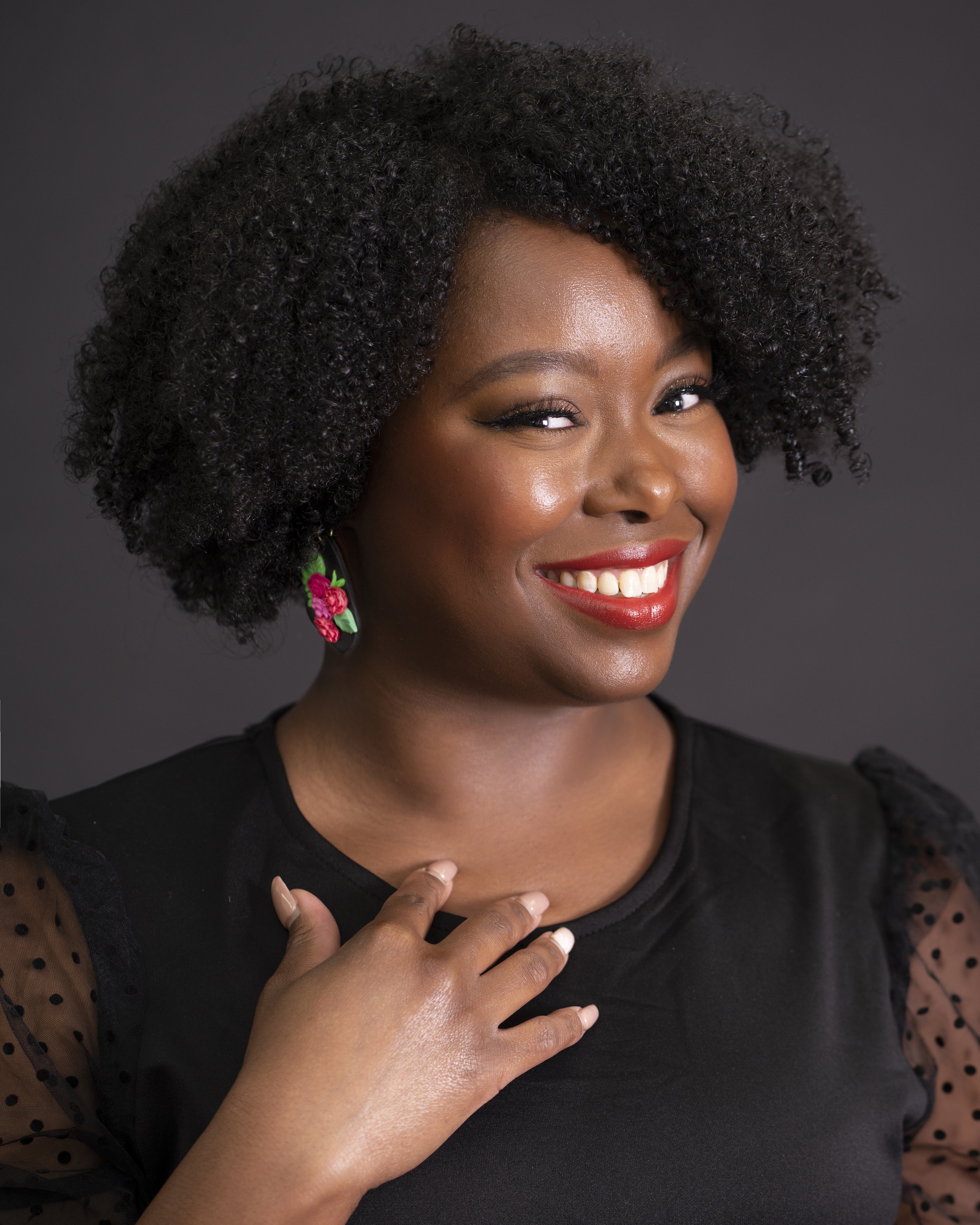 Shakira Barnes, relational trauma therapist for women and couples