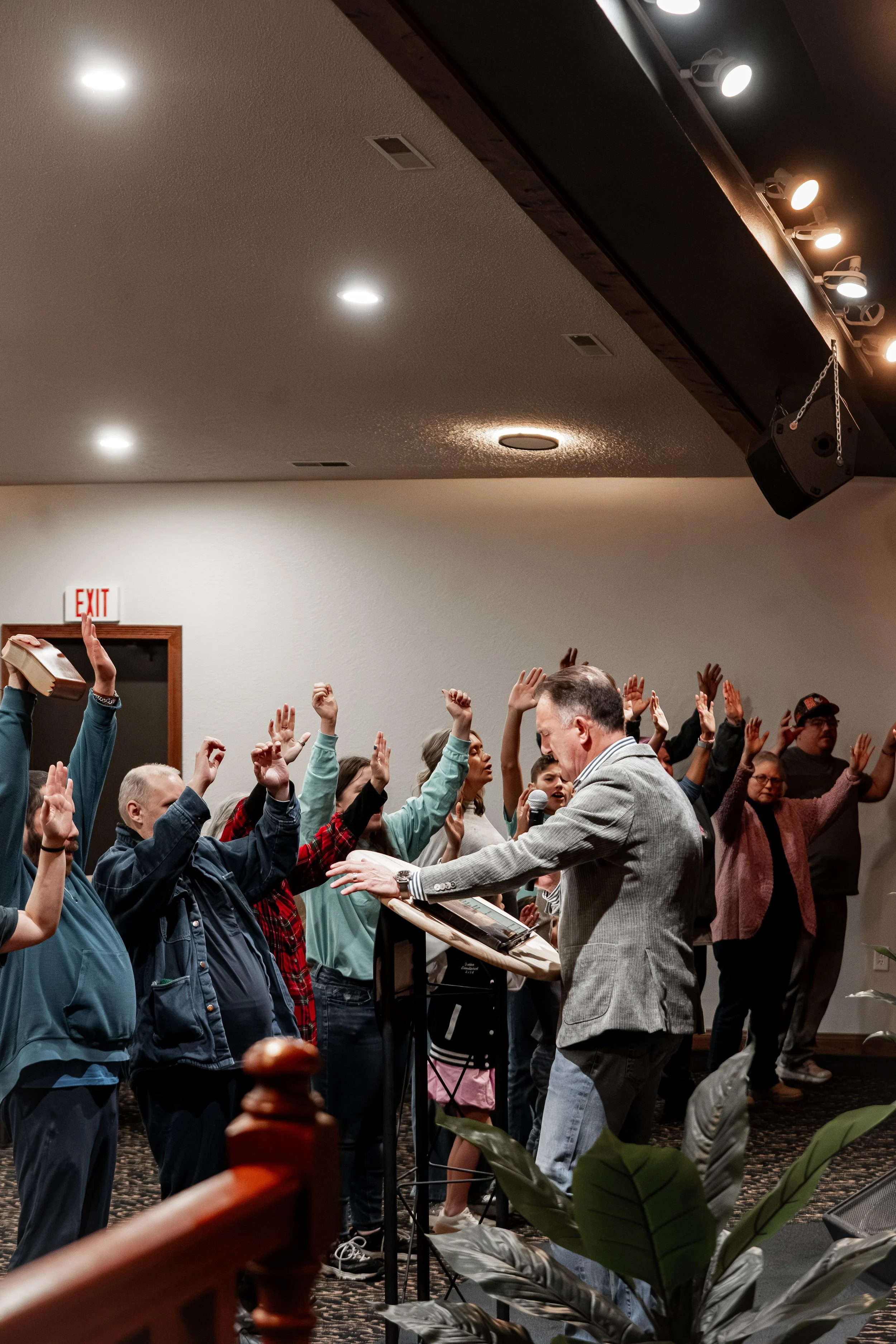 LilienneMediaCo_Ev.EcclesRevival_003.jpg