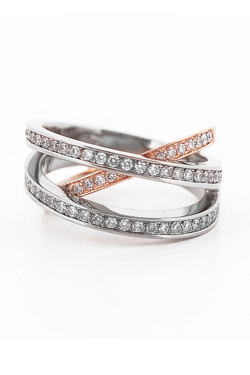  Ringar,Smycken 
Merge Iced Out – ring i 18K guld med briljanter.