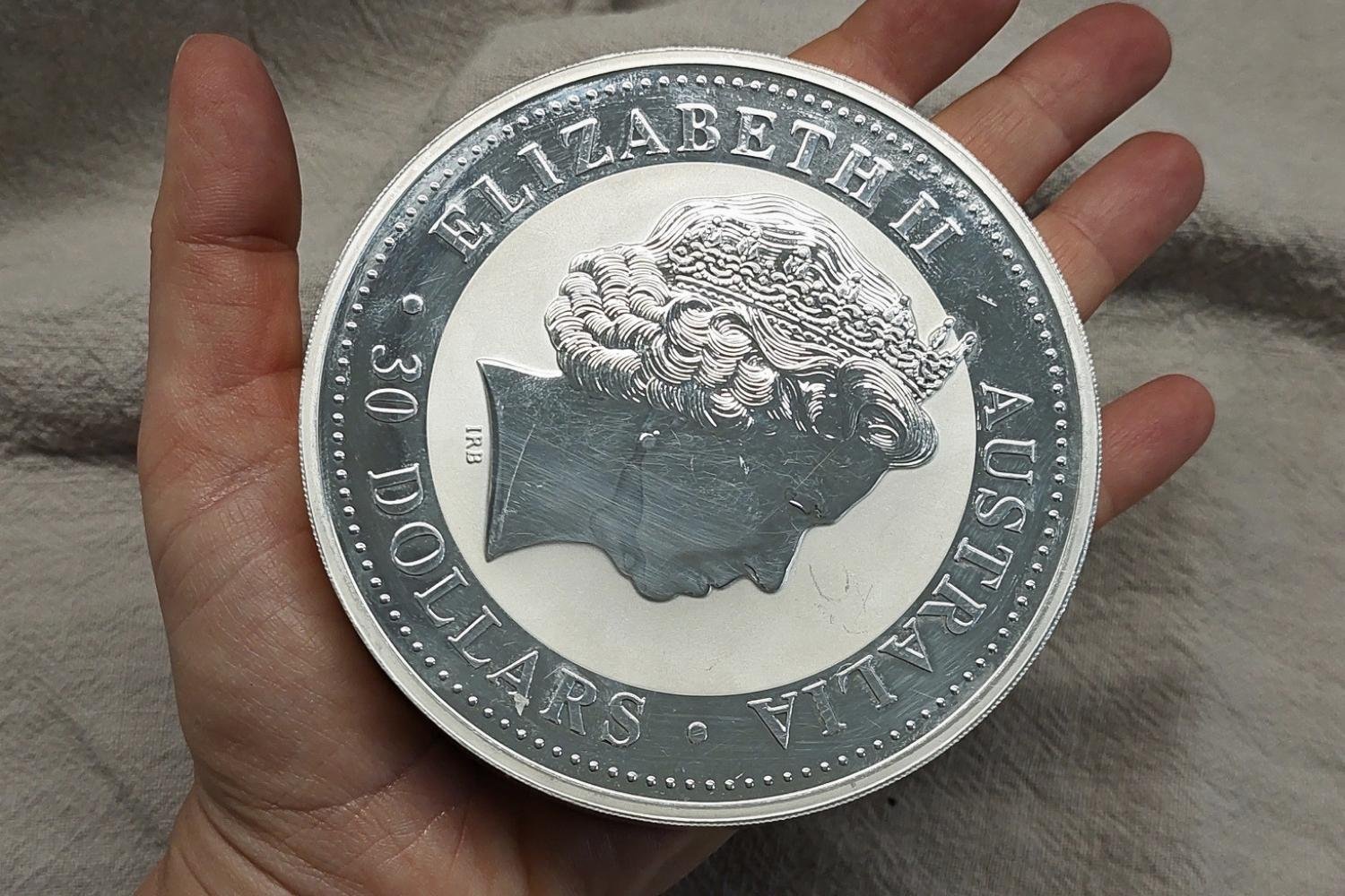 Kookaburra – australiskt 1 kg silvermynt i 999/1000 silver.