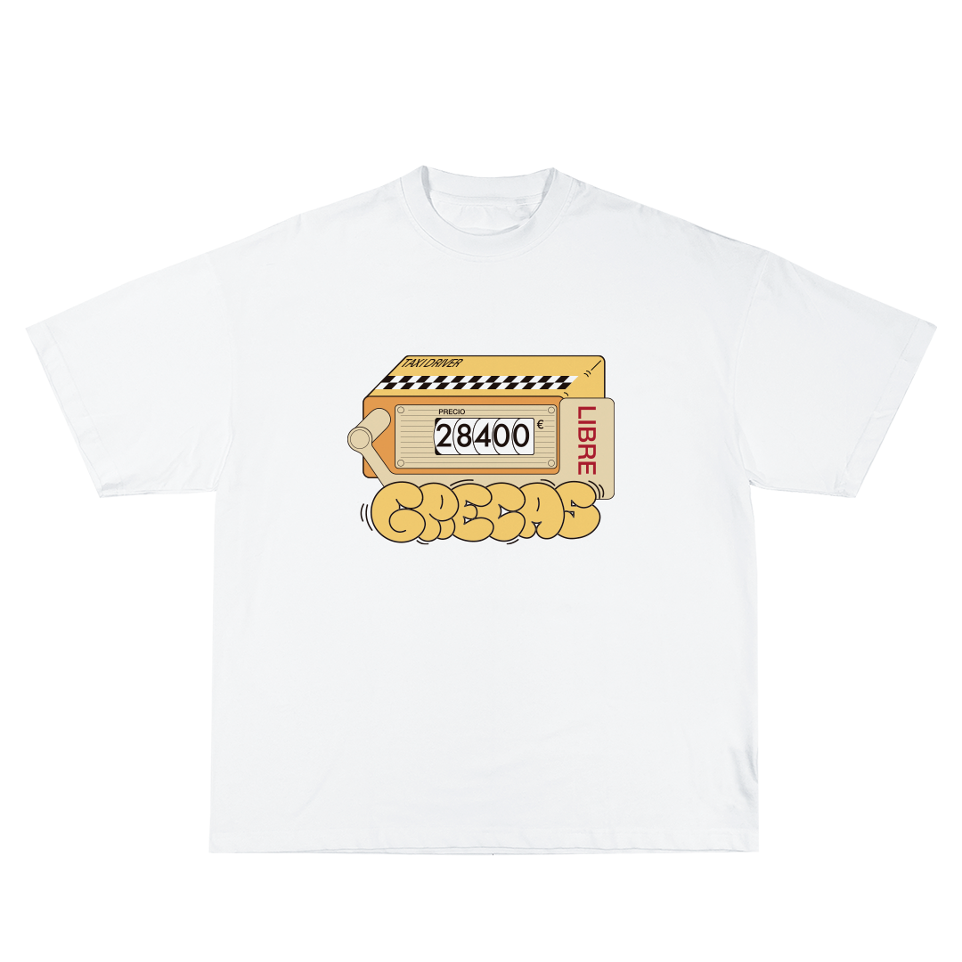 Camiseta blanca con diseño de un cartel de taxi antiguo que muestra un precio de 28400 y la palabra 'LIBRE' en rojo, con un dibujo de una mano que sostiene el cartel.
