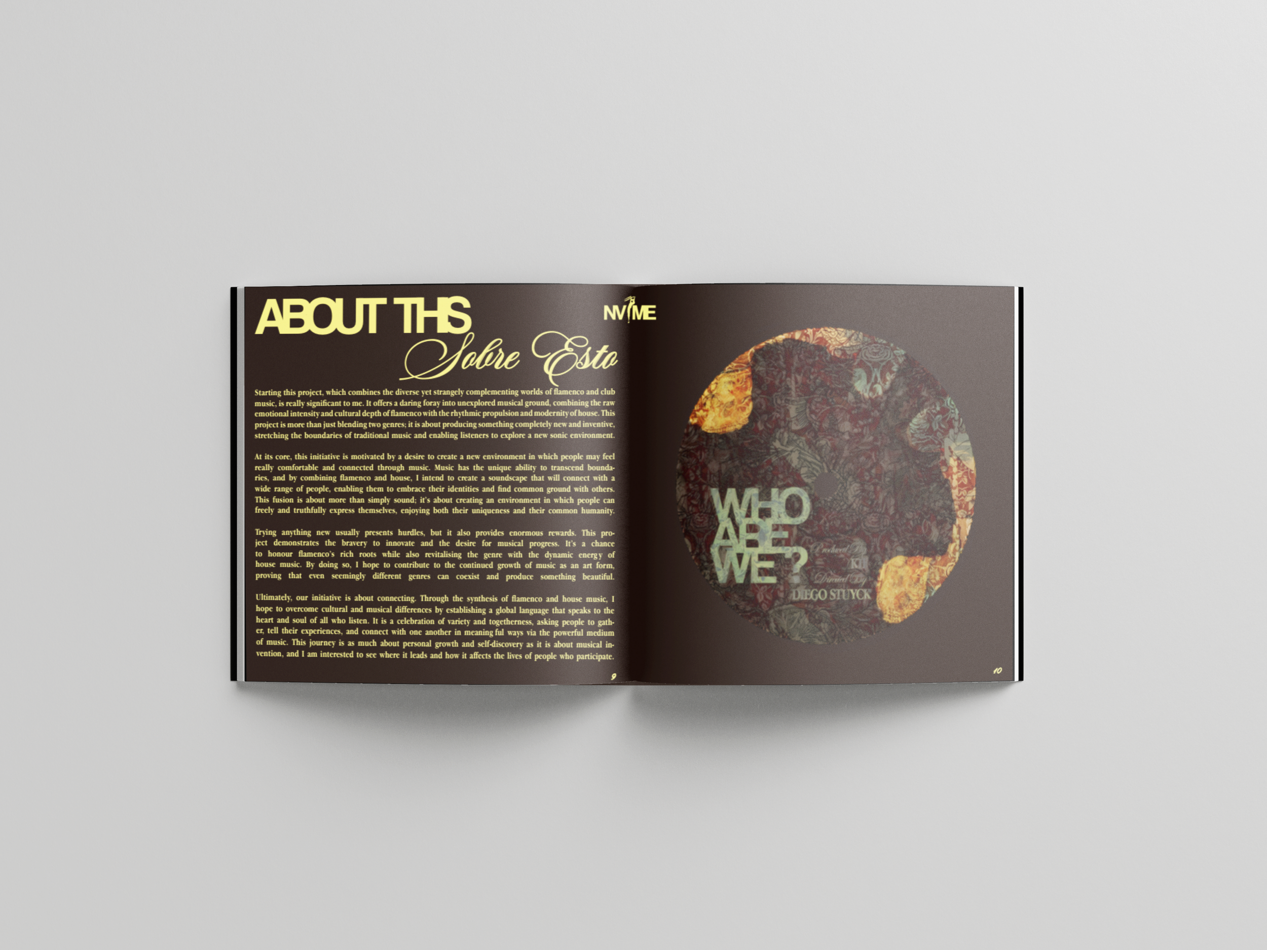 Capítulo del libro con título 'ABOUT THIS' en letras grandes y color amarillo, seguido por texto en letras más pequeñas, en fondo negro en la página izquierda, y en la página derecha, una imagen de un casco de guitarra con el texto '¿QUIÉNES SOMOS?' 