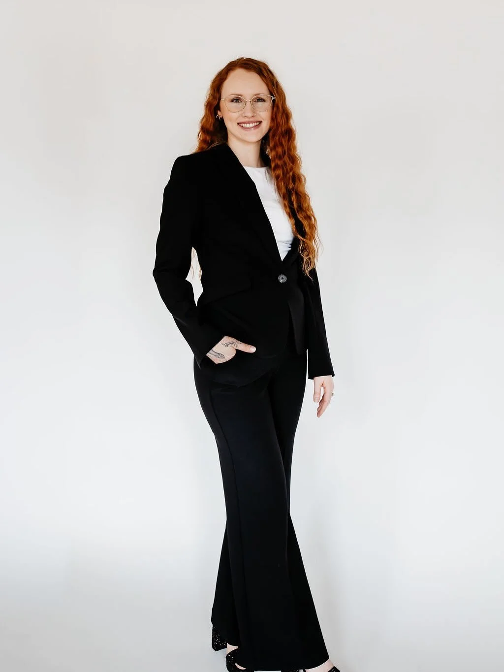 ✨Ayden Prak✨

Hi, I&rsquo;m the woman behind Praks Planning!! 

Some Background-
In 2023, I woke up one morning, trusted my gut, quit my job, and went all in on starting my wedding &amp; event planning business. It was one of the most exciting (and s