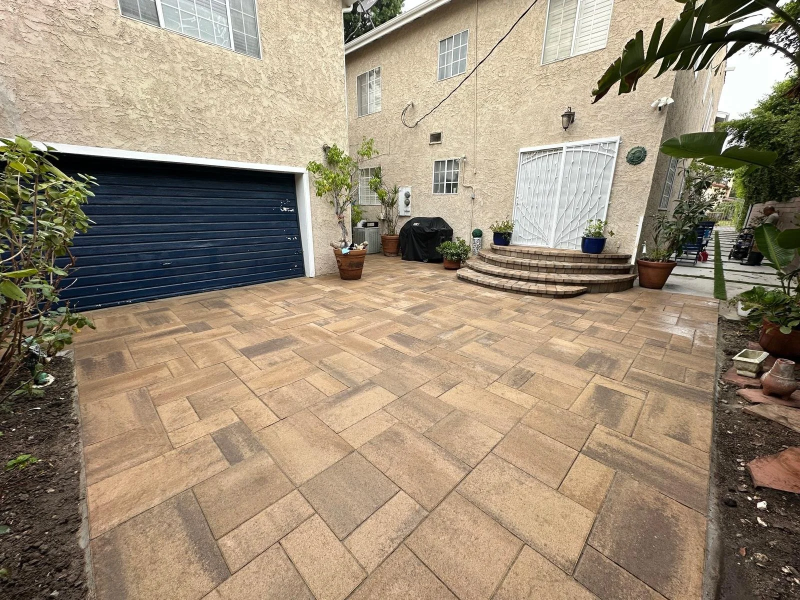 Concrete, Pavers & Custom Gates