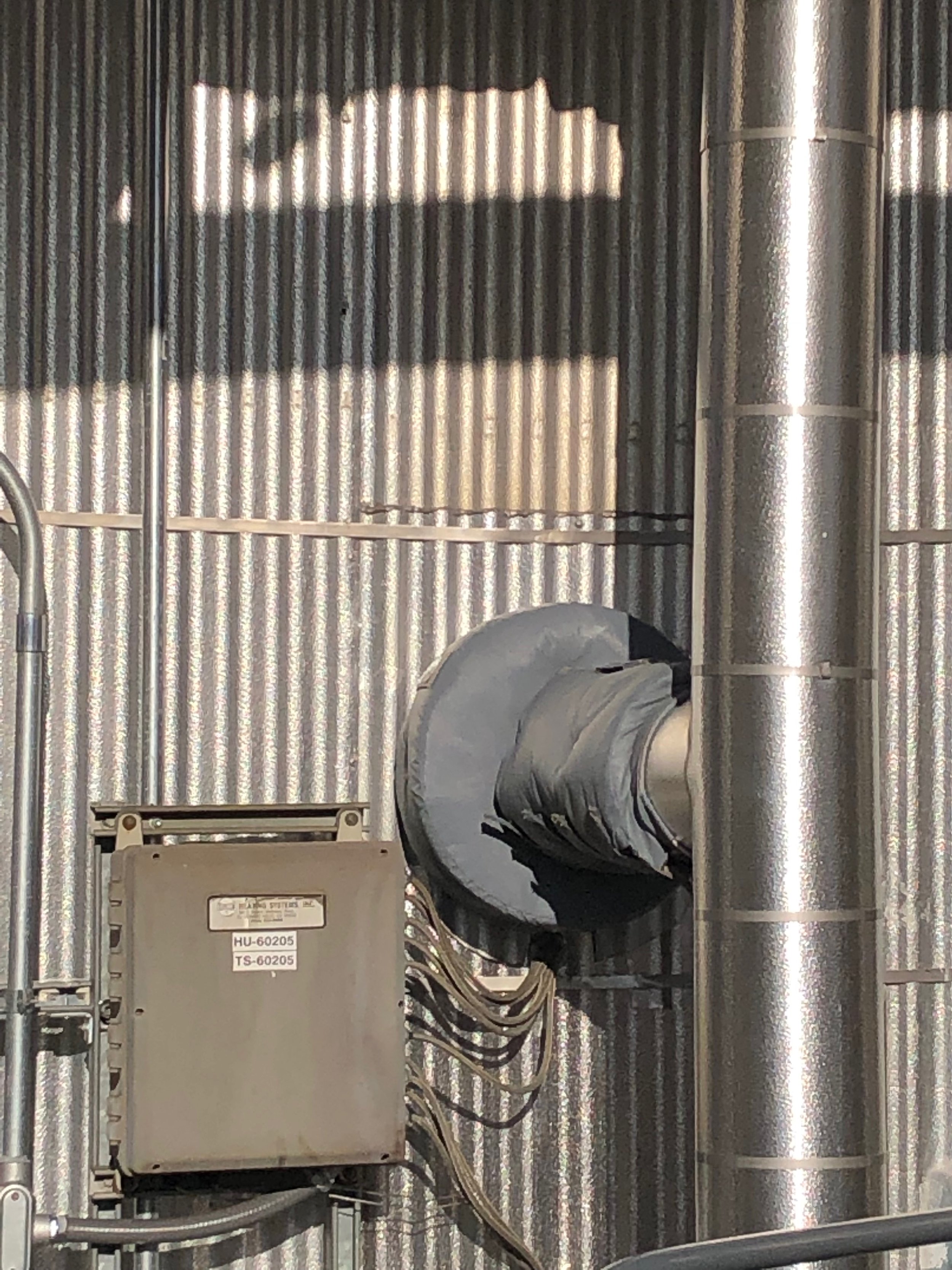 Manways & Flanges.JPG