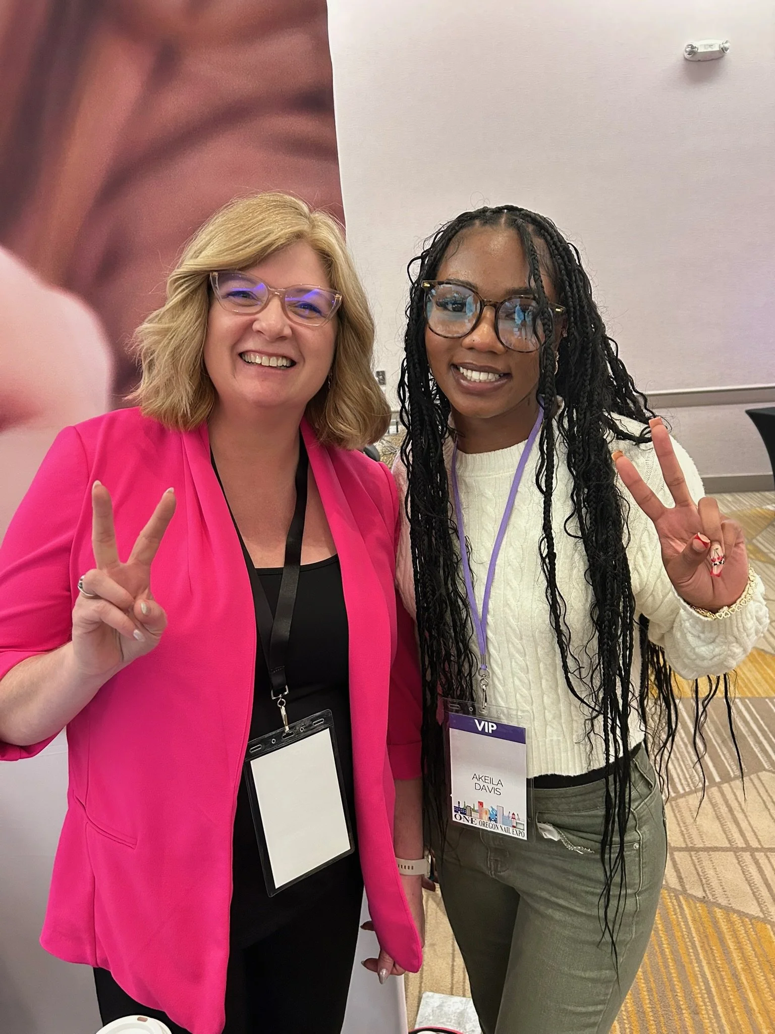 Darcy Olin, Magic Gel Educator 