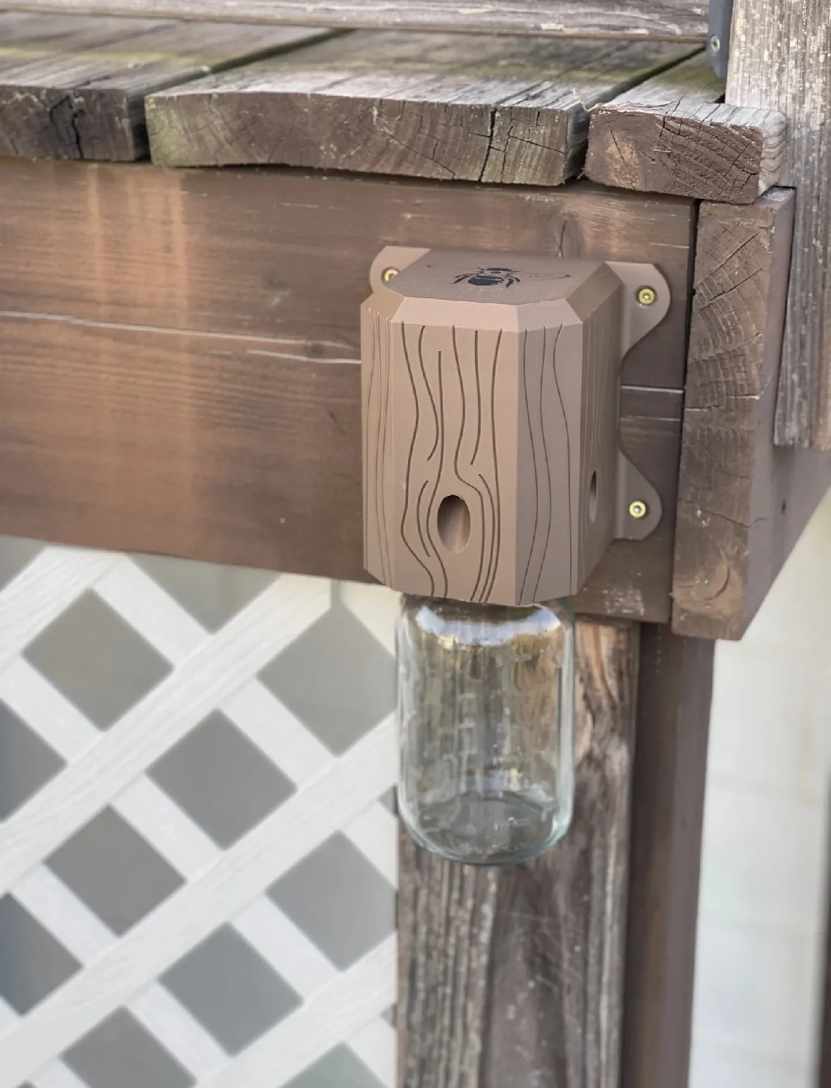 Carpenter bee trap
