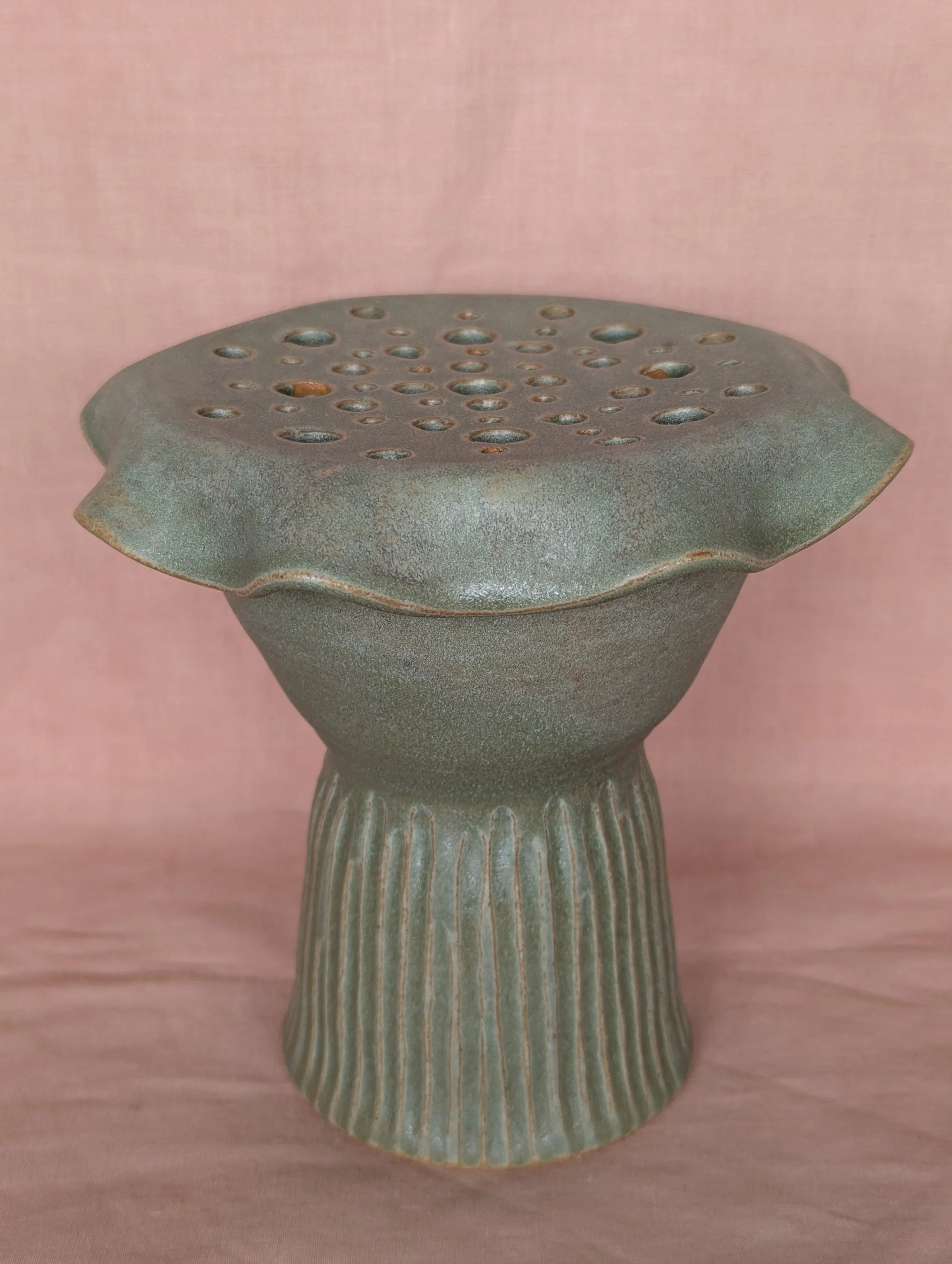Meadow Green Pedestal Vase