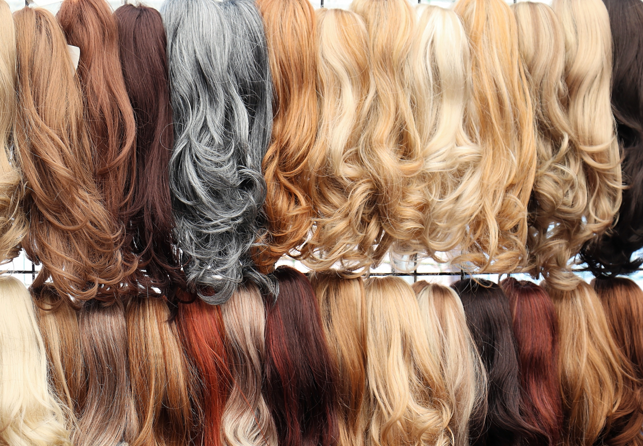 Wigs for Alopecia: What to Know Before Choosing the Right One