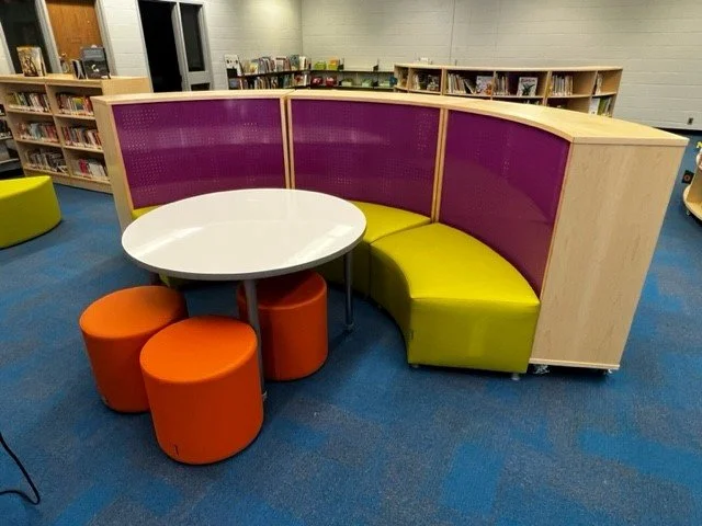 Palmieri Curved Shelving4.jpg