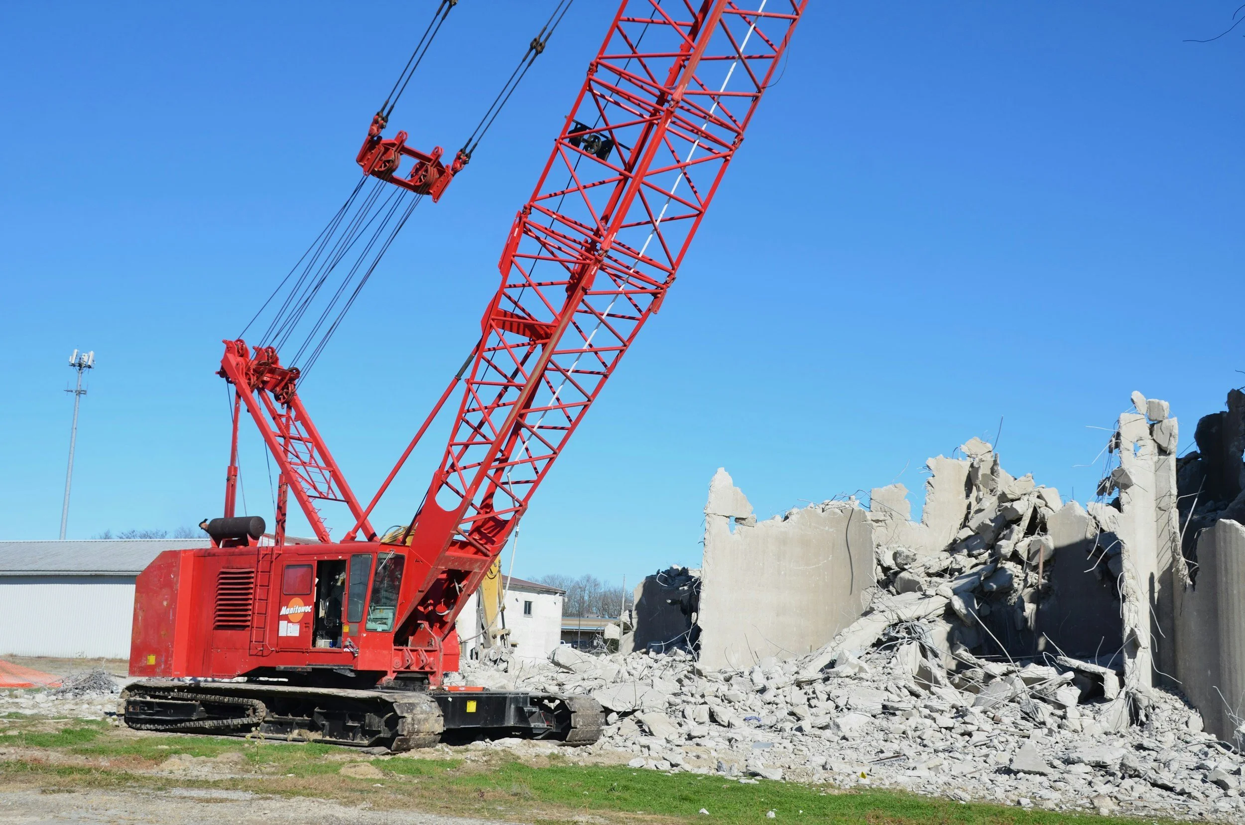 JUST A MOMENT: THE DECONSTRUCTION ZONE