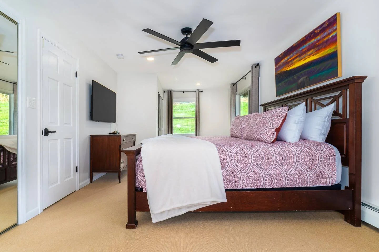 Hideaway - Bedroom-3.jpeg