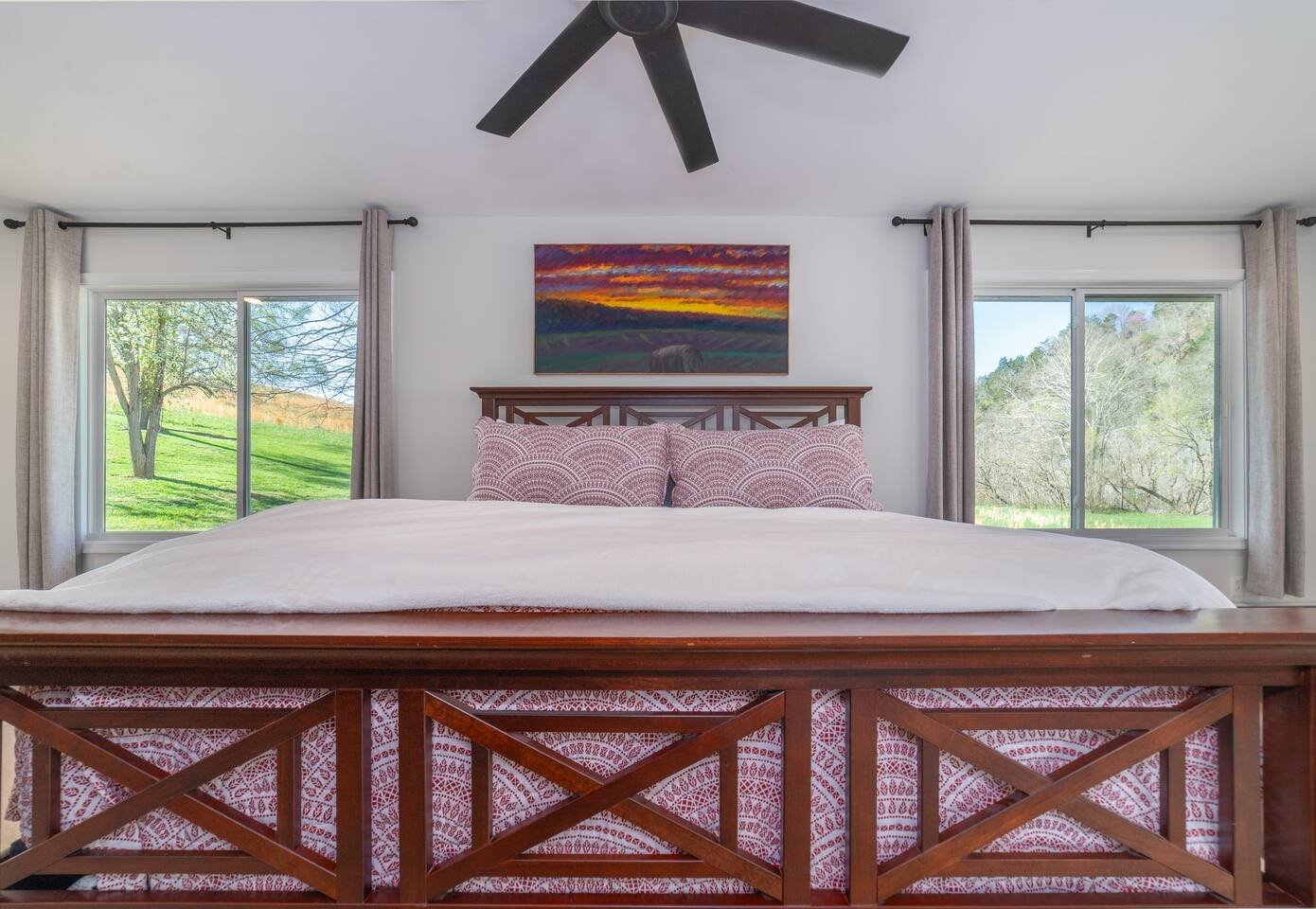 Hideaway - Bedroom-2.jpeg