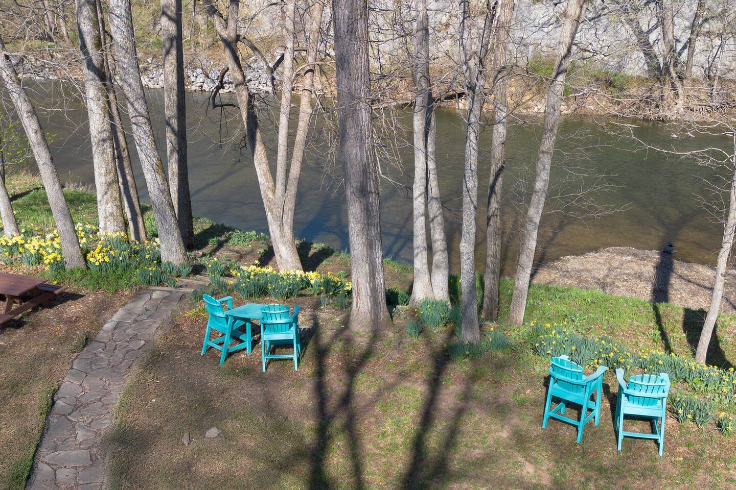 Hideaway-River-View-3.jpeg