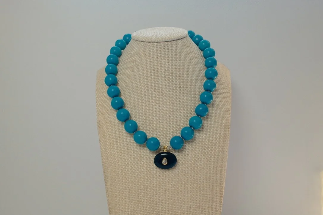Natural Turquoise Round Necklace with Stone Pendant