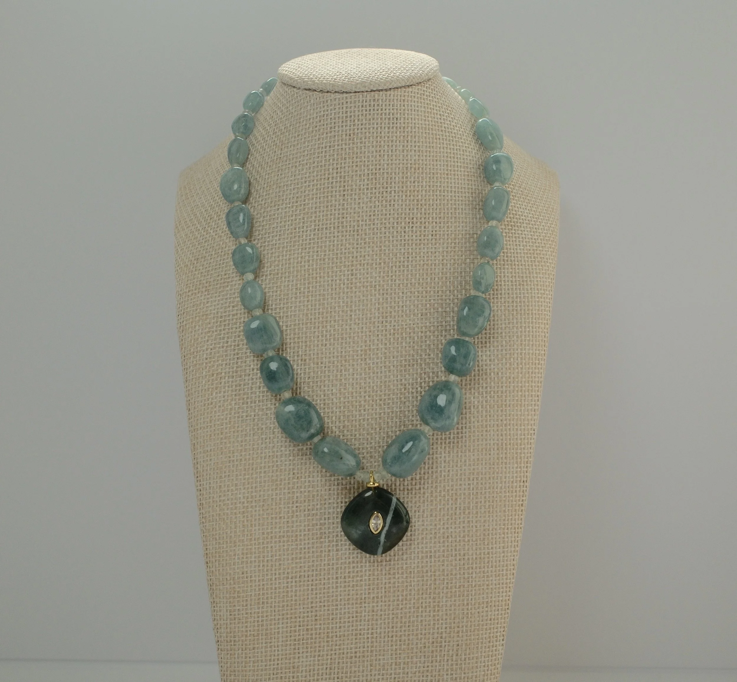Blue Aquamarine Nugget & Agate Pendant Necklace