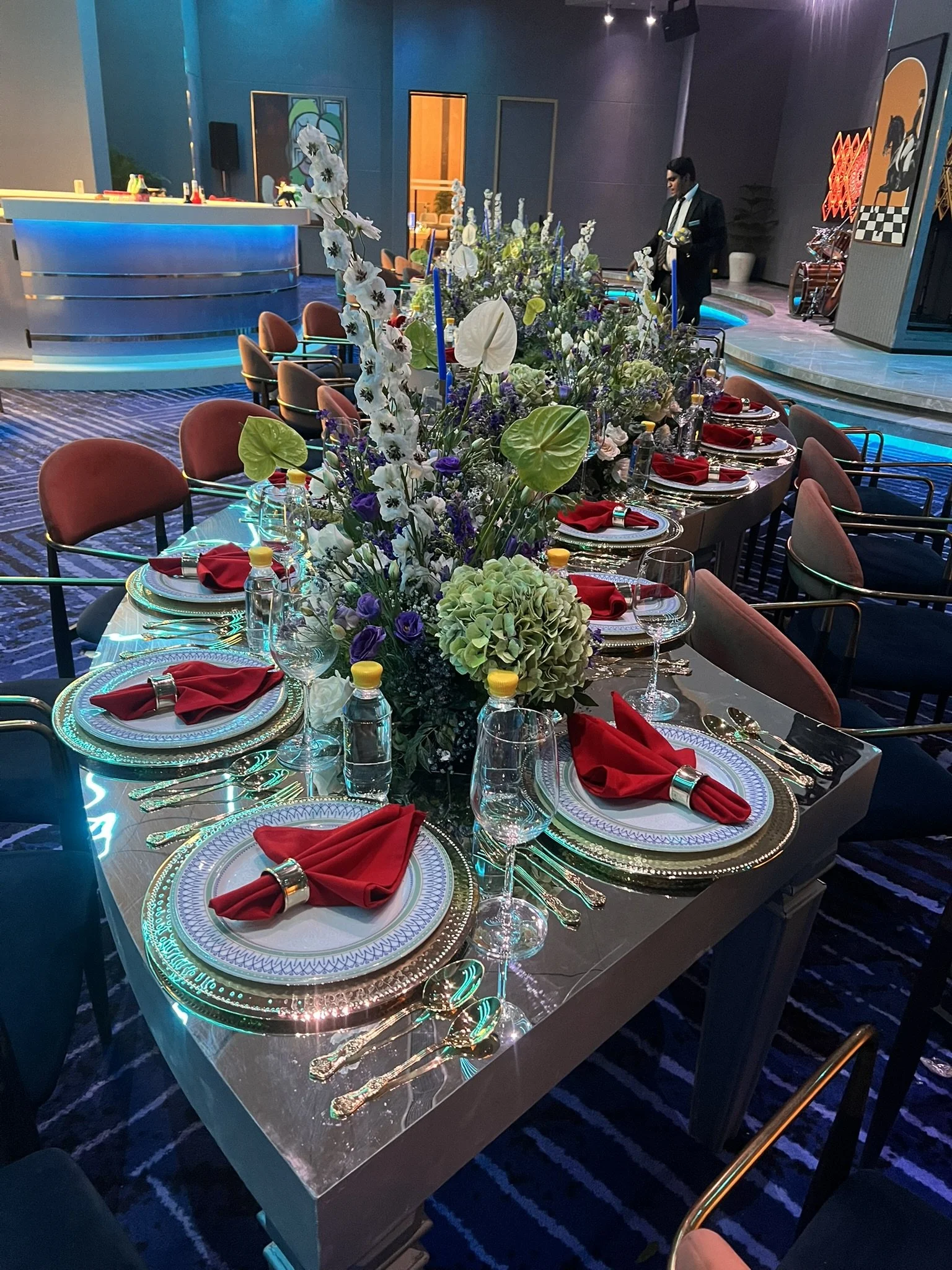 Our sit-down fine dining dinner service offers an elevated culinary experience designed to impress. From elegantly curated menus to impeccable table service, every detail is thoughtfully managed to create a seamless and sophisticated atmosphere. Our 